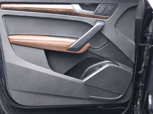 Used 2020 Audi Q5 2.0T Premium Plus w/ Premium Plus Package image 9