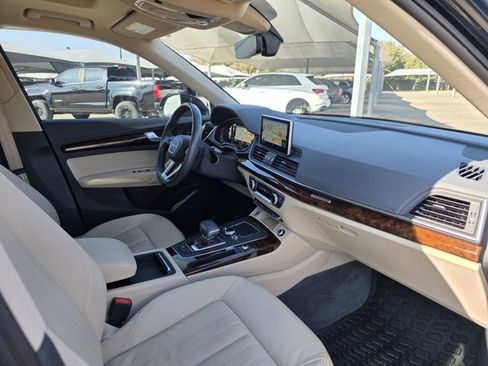 Used 2018 Audi Q5 Premium Plus image 12