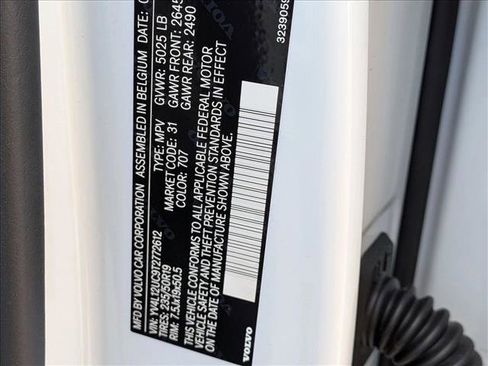 New 2026 Volvo XC40 B5 Plus w/ Protection Package Premier image 19