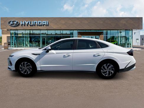 New 2026 Hyundai Sonata Blue image 3