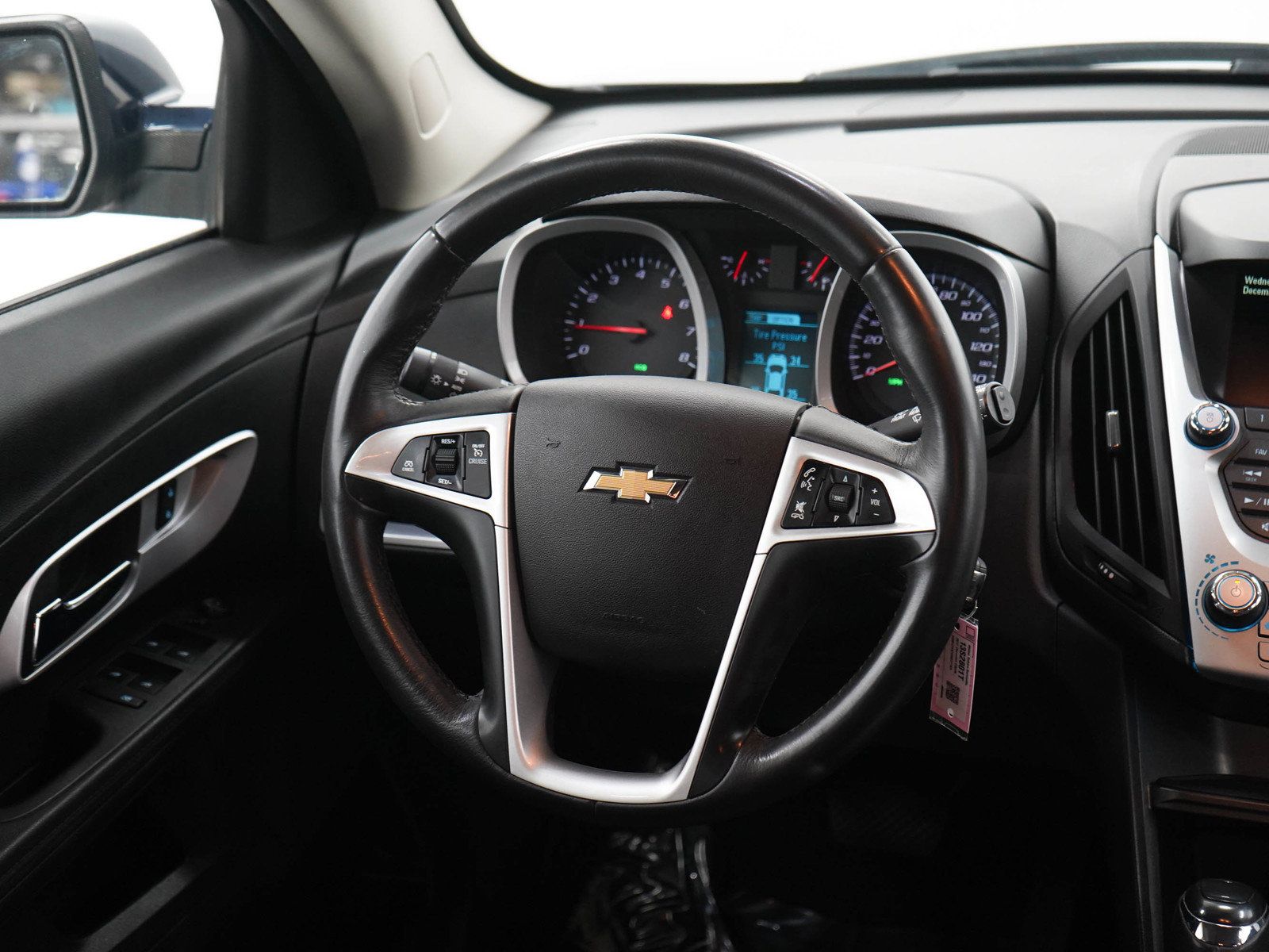 Used 2017 Chevrolet Equinox LT w/ Convenience Package AWD/4WD image 14