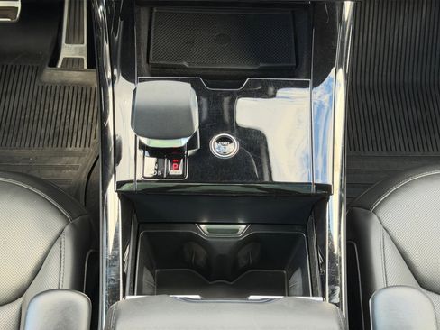 Used 2024 Land Rover Range Rover Sport Dynamic SE image 15