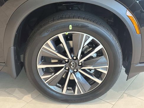 New 2026 INFINITI QX60 Luxe w/ Cargo Package FWD image 3