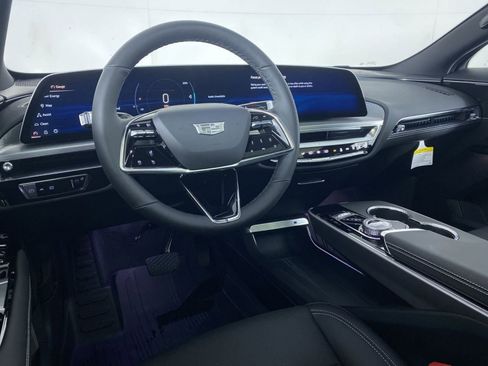 New 2025 Cadillac Lyriq Luxury w/ LPO, Floor Liner Package image 4