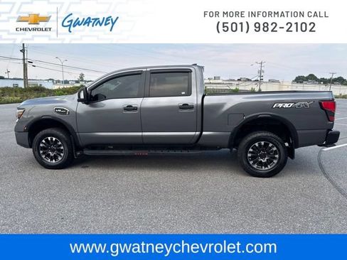 Used 2023 Nissan Titan PRO-4X w/ Pro-4x Convenience Package AWD/4WD image 8