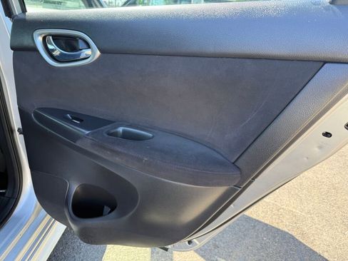 Used 2014 Nissan Sentra SR w/ SR Driver Package FWD image 25