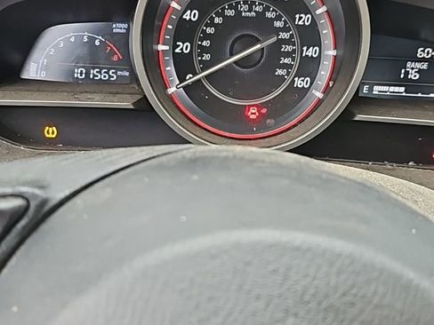 Used 2015 MAZDA MAZDA3 i Sport image 11