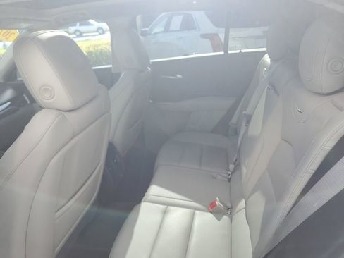 Used 2023 Cadillac XT4 Premium Luxury image 14