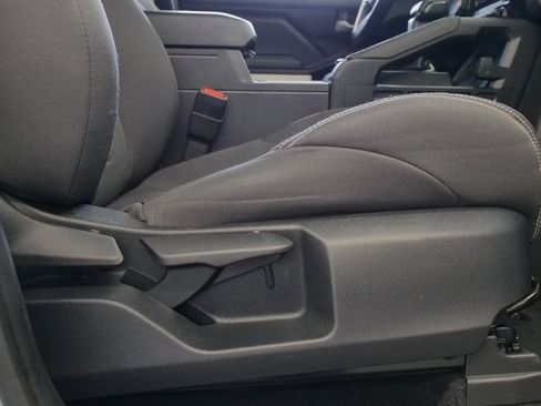 Used 2024 Toyota Tacoma TRD Off-Road image 17