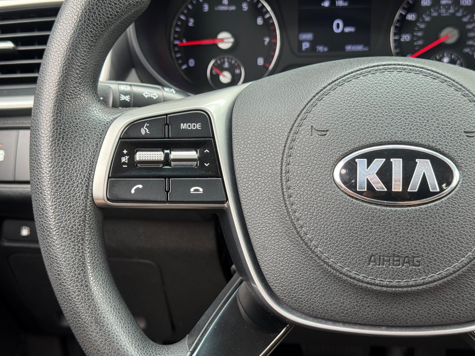 Used 2019 Kia Sorento FWD image 19