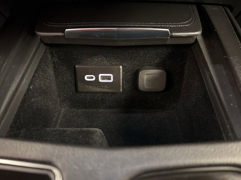 Used 2022 Cadillac XT4 Premium Luxury w/ Safety Alert Package image 13