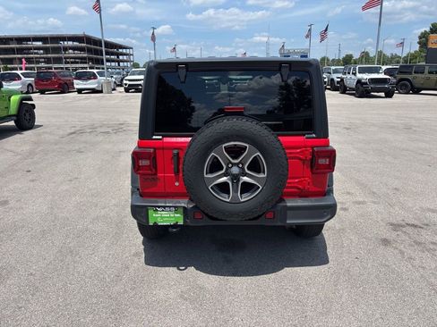 Used 2018 Jeep Wrangler Unlimited Sport S AWD/4WD image 4
