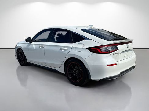 Used 2022 Honda Civic LX image 5