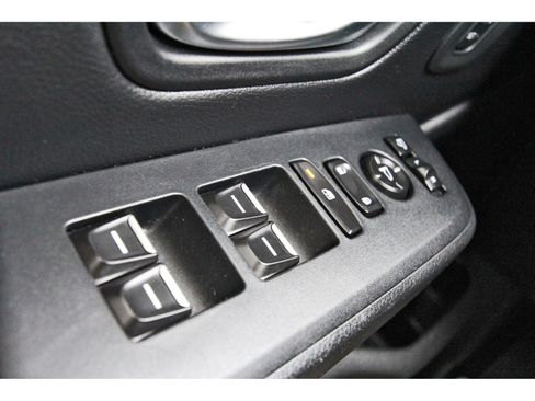 Used 2025 Honda Pilot TrailSport image 20