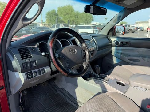 Used 2010 Toyota Tacoma 4x4 Double Cab w/ TRD Sport Pkg w/JBL Audio image 19