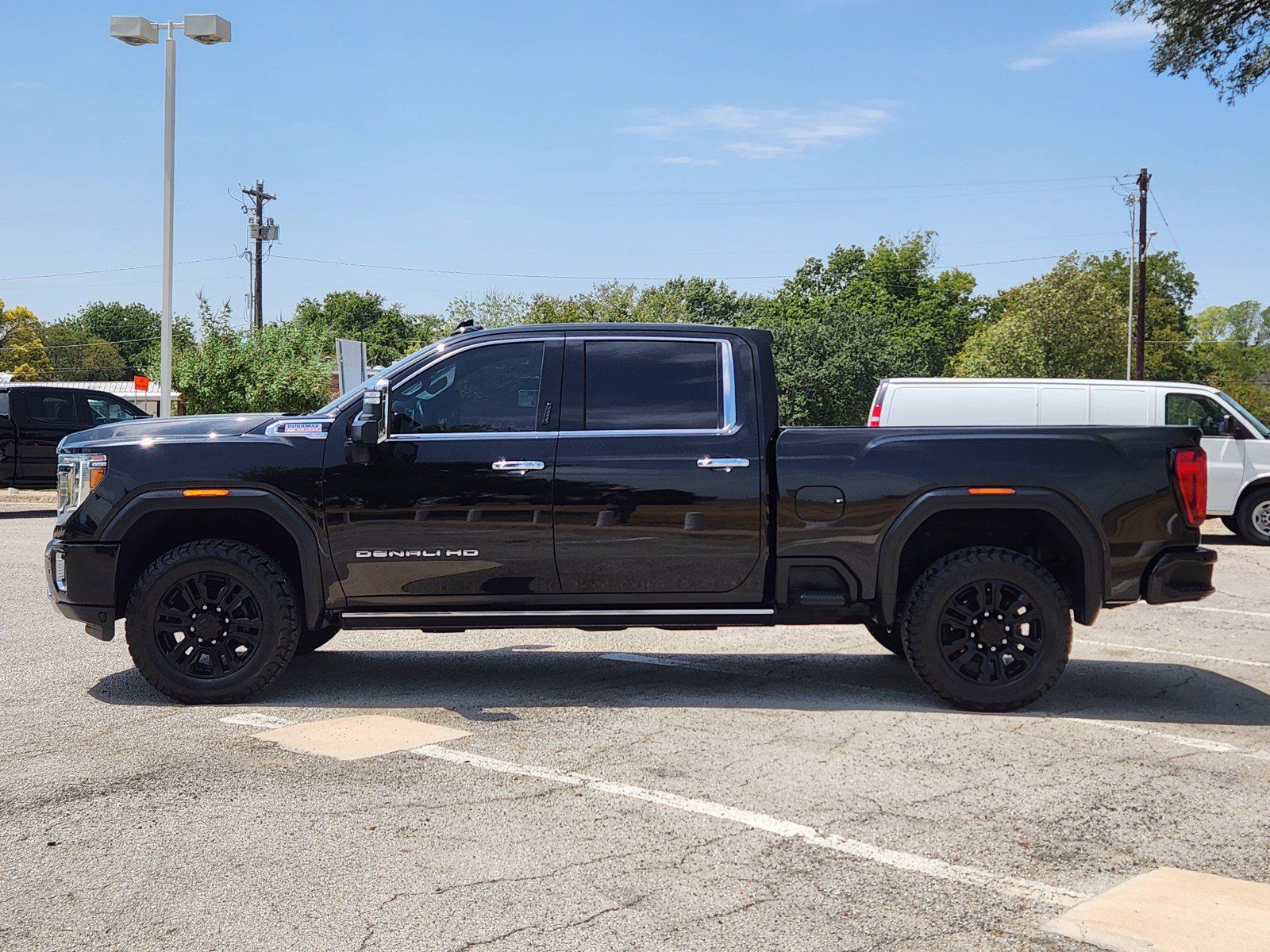 Used 2021 GMC Sierra 3500 Denali w/ Denali Black Diamond Edition AWD/4WD image 3