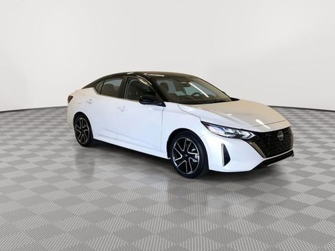 Certified 2025 Nissan Sentra SR w/ SR Premium Package image 13