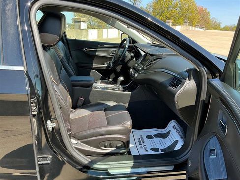 Used 2017 Chevrolet Impala Premier FWD image 31