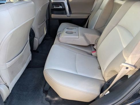 Used 2017 Toyota 4Runner SR5 Premium RWD image 28