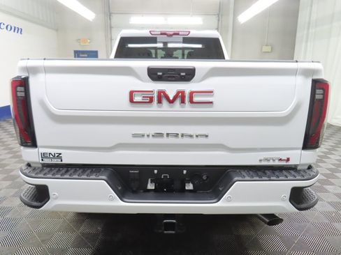 Used 2025 GMC Sierra 2500 AT4 w/ AT4 Premium Plus Package image 44