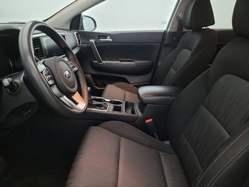 Used 2020 Kia Sportage LX image 17