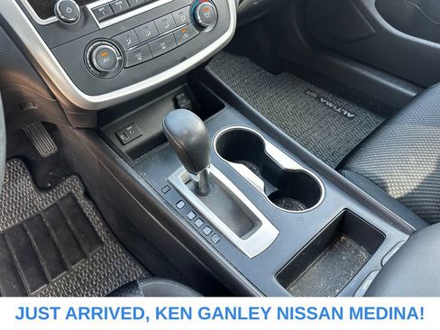 Used 2017 Nissan Altima 2.5 SR FWD image 10