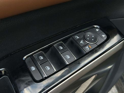 Used 2023 Nissan Pathfinder Platinum w/ Cargo Package FWD image 31