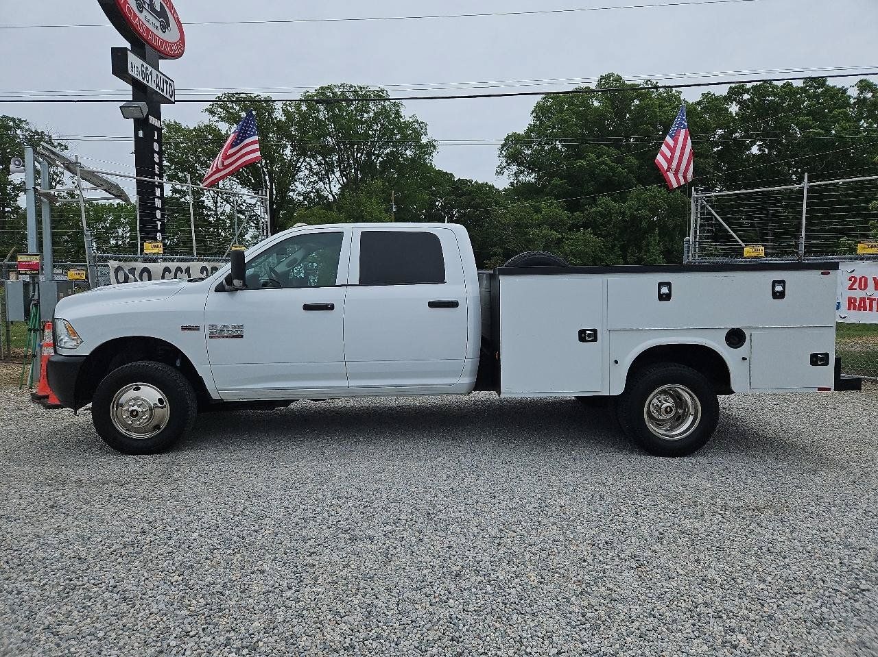 Used 2016 RAM 3500 Tradesman AWD/4WD image 2