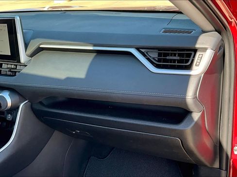 Used 2023 Toyota RAV4 XLE image 17