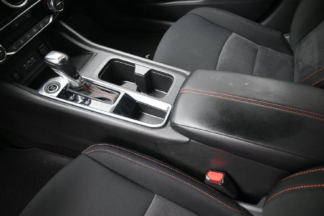 Used 2025 Nissan Sentra SR FWD image 30