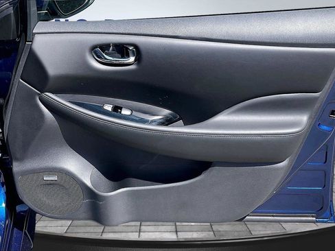 Used 2019 Nissan Leaf SL w/ SL Technology Package FWD image 28