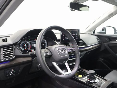 Certified 2025 Audi Q5 e Premium Plus w/ Premium Plus Package image 15