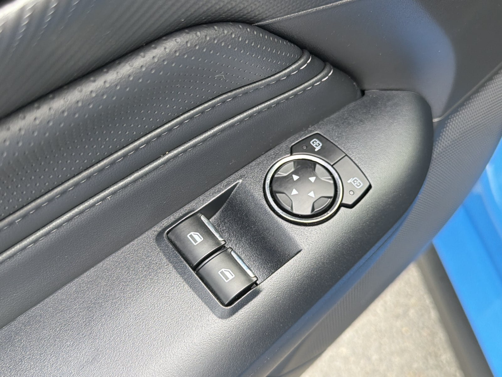 Used 2025 Ford Mustang Premium RWD image 18