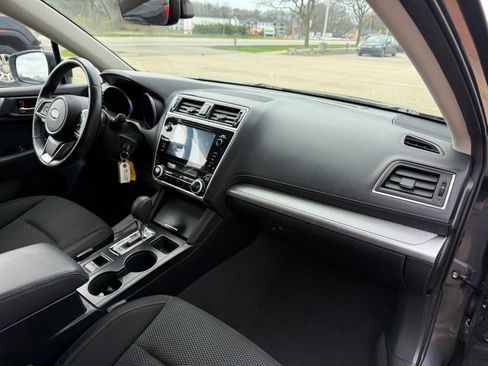 Used 2018 Subaru Outback 2.5i Premium image 23