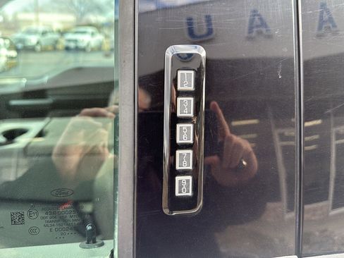 Used 2020 Ford F150 XLT w/ Trailer Tow Package image 7