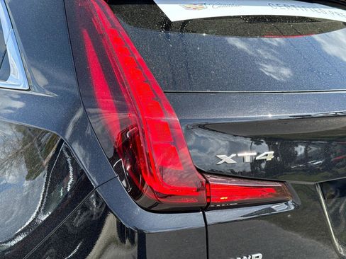 Used 2024 Cadillac XT4 Premium Luxury image 11