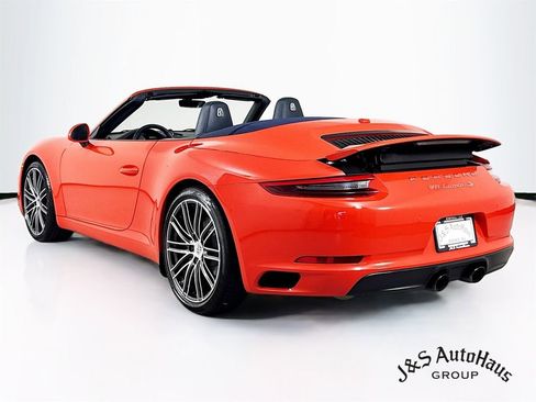 Used 2019 Porsche 911 Carrera S image 5