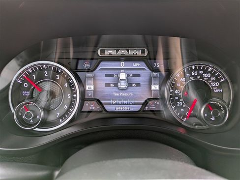 Used 2019 RAM 1500 Big Horn image 29