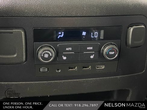 Used 2018 GMC Yukon Denali w/ Denali Ultimate Package image 45