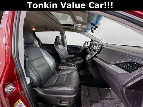 Used 2016 Toyota Sienna L image 31