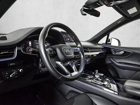 Used 2018 Audi Q7 3.0T Prestige w/ Prestige Package AWD/4WD image 4
