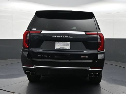 Used 2025 GMC Yukon XL Denali AWD/4WD image 4
