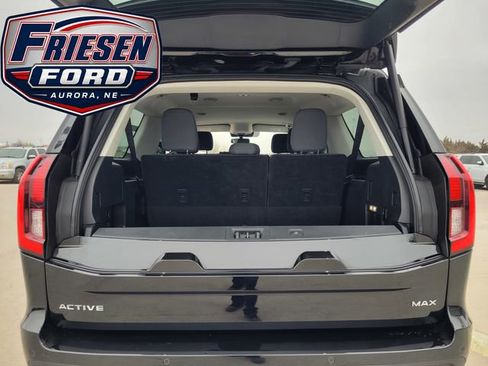 Used 2025 Ford Expedition Max Active AWD/4WD image 28