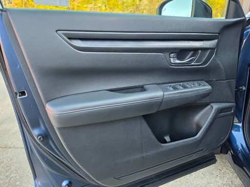 Used 2024 Honda CR-V Sport image 19