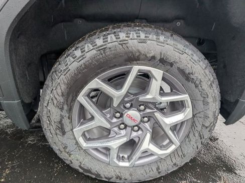 New 2026 GMC Sierra 1500 SLE w/ Preferred Package image 25