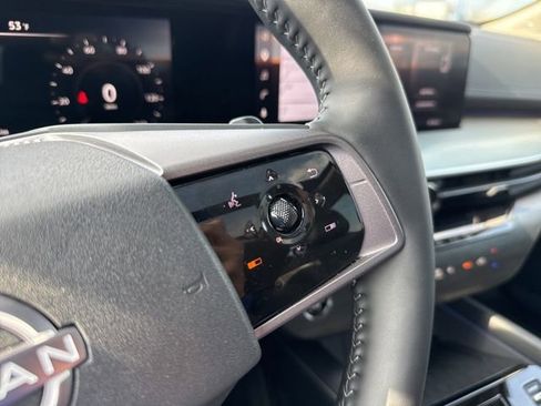 Used 2025 Nissan Murano SL AWD/4WD image 33