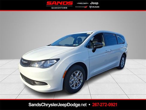 New 2026 Chrysler Voyager LX image 1