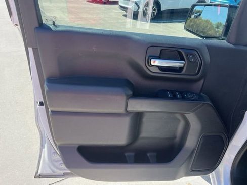 Used 2021 Chevrolet Silverado 1500 Custom w/ Safety Confidence Package image 12