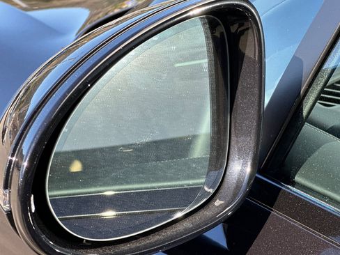 New 2026 Porsche Macan S image 40