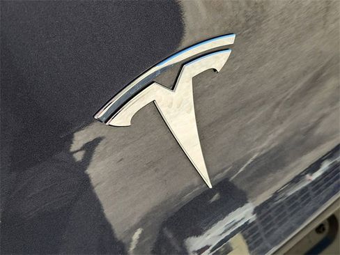 Used 2023 Tesla Model Y Performance image 30